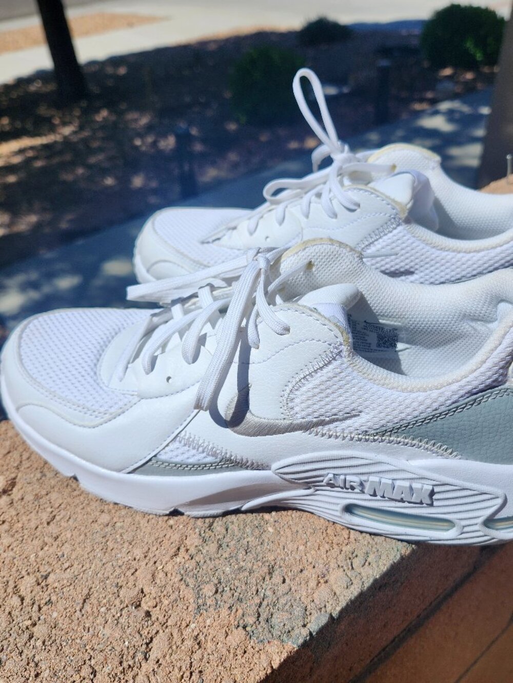 Nike Air Max EXCEE Women Athletic Shoes White/Platinum Sz 9 AUTHENTIC